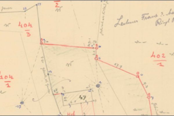 Das Bild zeigt die historische Skizze einer sich geänderten Grundstücksgrenze.